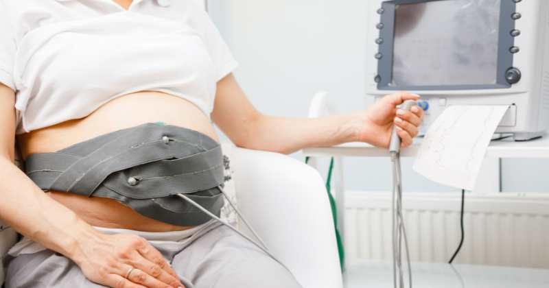 Theo dõi hoạt động con gò tử cung để đảm bảo an toàn cho mẹ và em bé