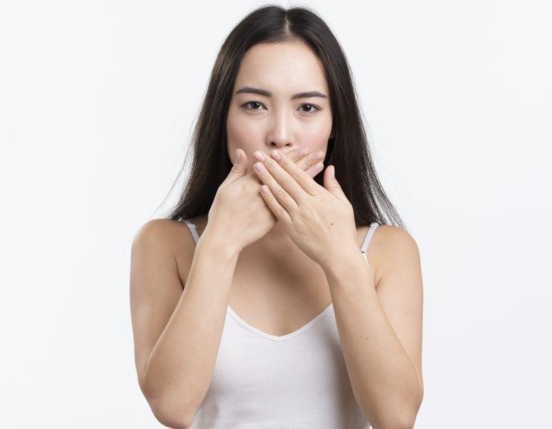 review niềng răng