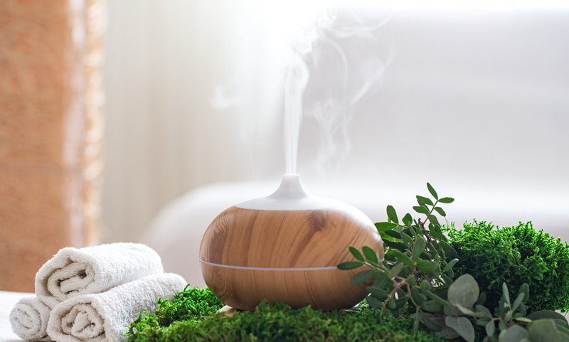 Bạn có thể xông mũi với nước ấm và tinh dầu nếu không biết làm gì