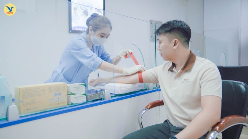 Chủ động thực hiện thăm khám sức khỏe định kỳ để đánh giá hiệu quả điều trị 
